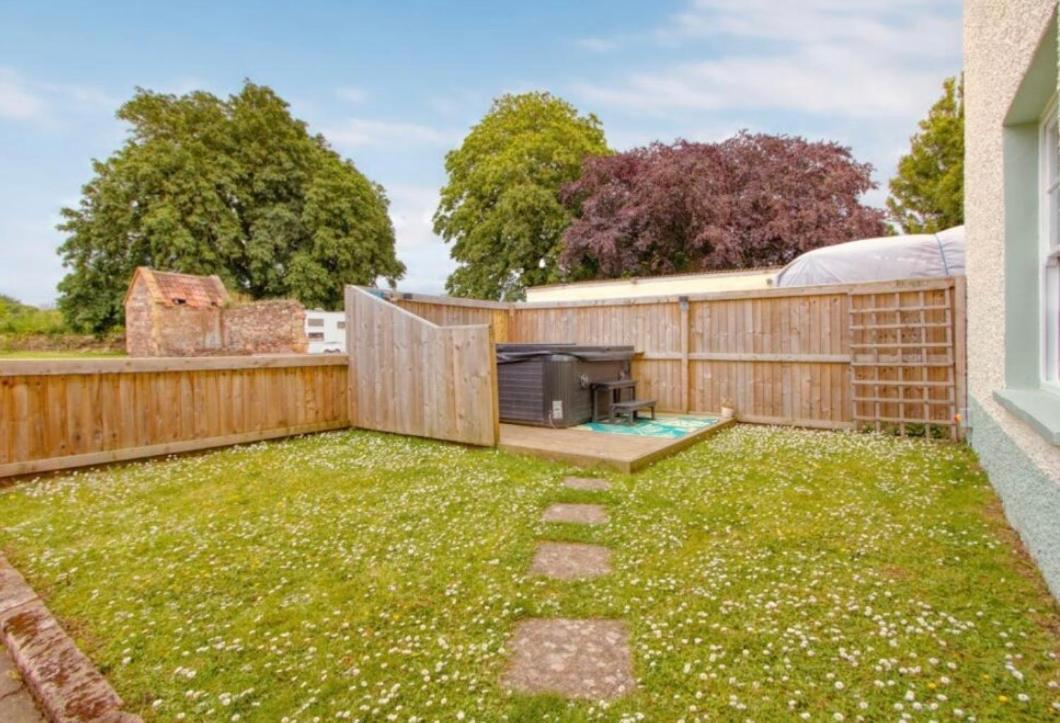 Countryside Annexe, With Hottub, Sleeps Up To 4 Apartment Durston Exterior photo
